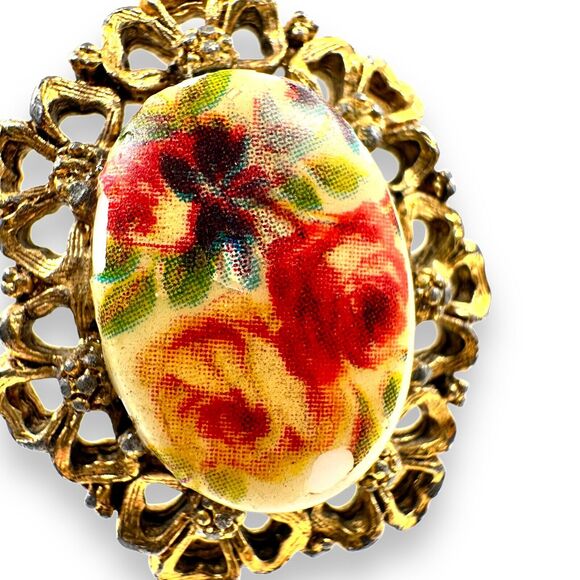 Vintage Floral gold-tone cameo Flower Rose Romantic Coquette Aesthetic Ring 7 - Picture 6 of 6
